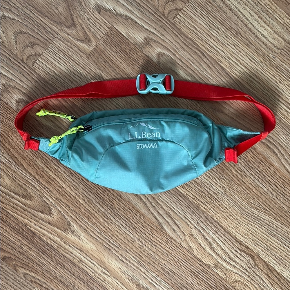 L.L. Bean Stowaway Waist Pack